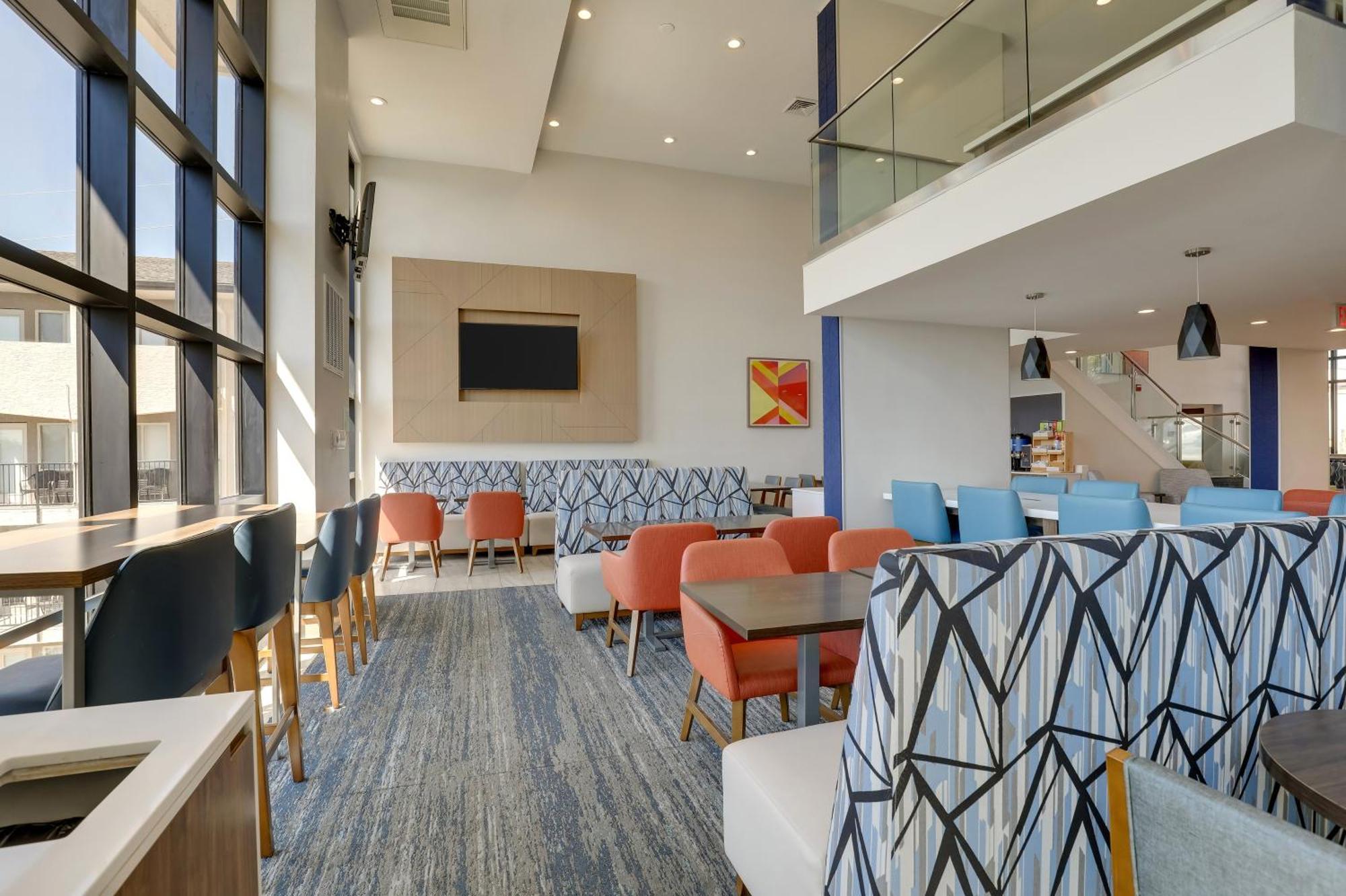 Holiday Inn Express Hotel & Suites Branson 76 Central By Ihg Dış mekan fotoğraf