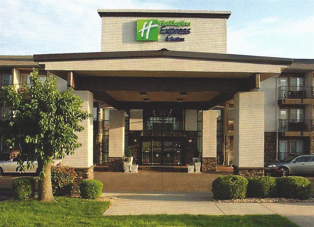 Holiday Inn Express Hotel & Suites Branson 76 Central By Ihg Dış mekan fotoğraf